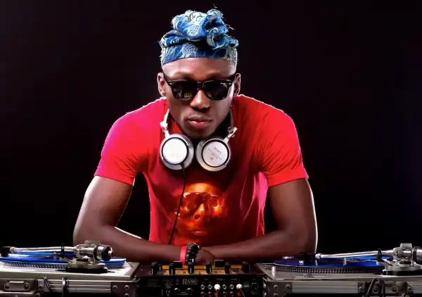 Dj Spinal - Nowo Ft. Wizkid